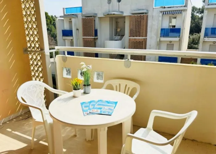 Bright Flat With Balcony